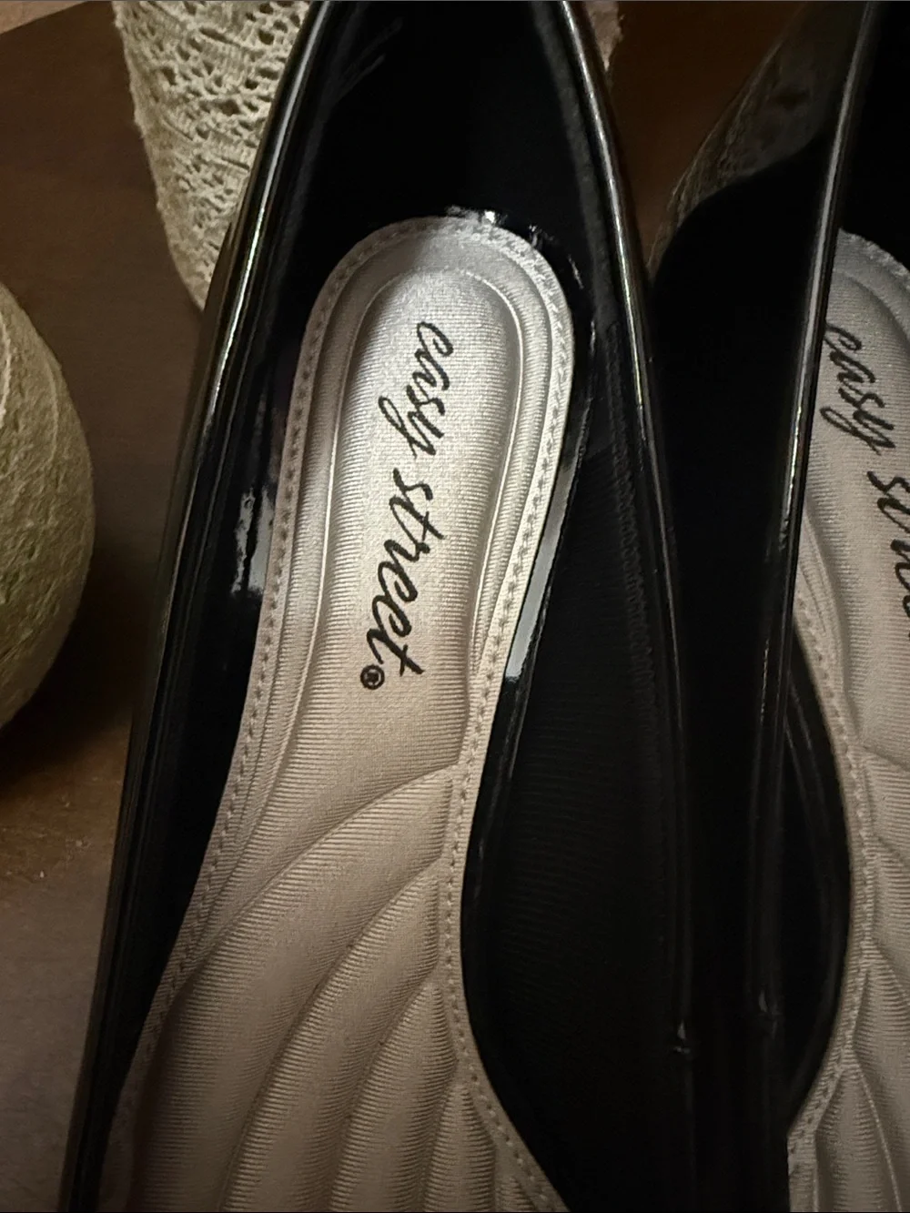 EASY STREET Black Patent Leather Pumps Size 8 New